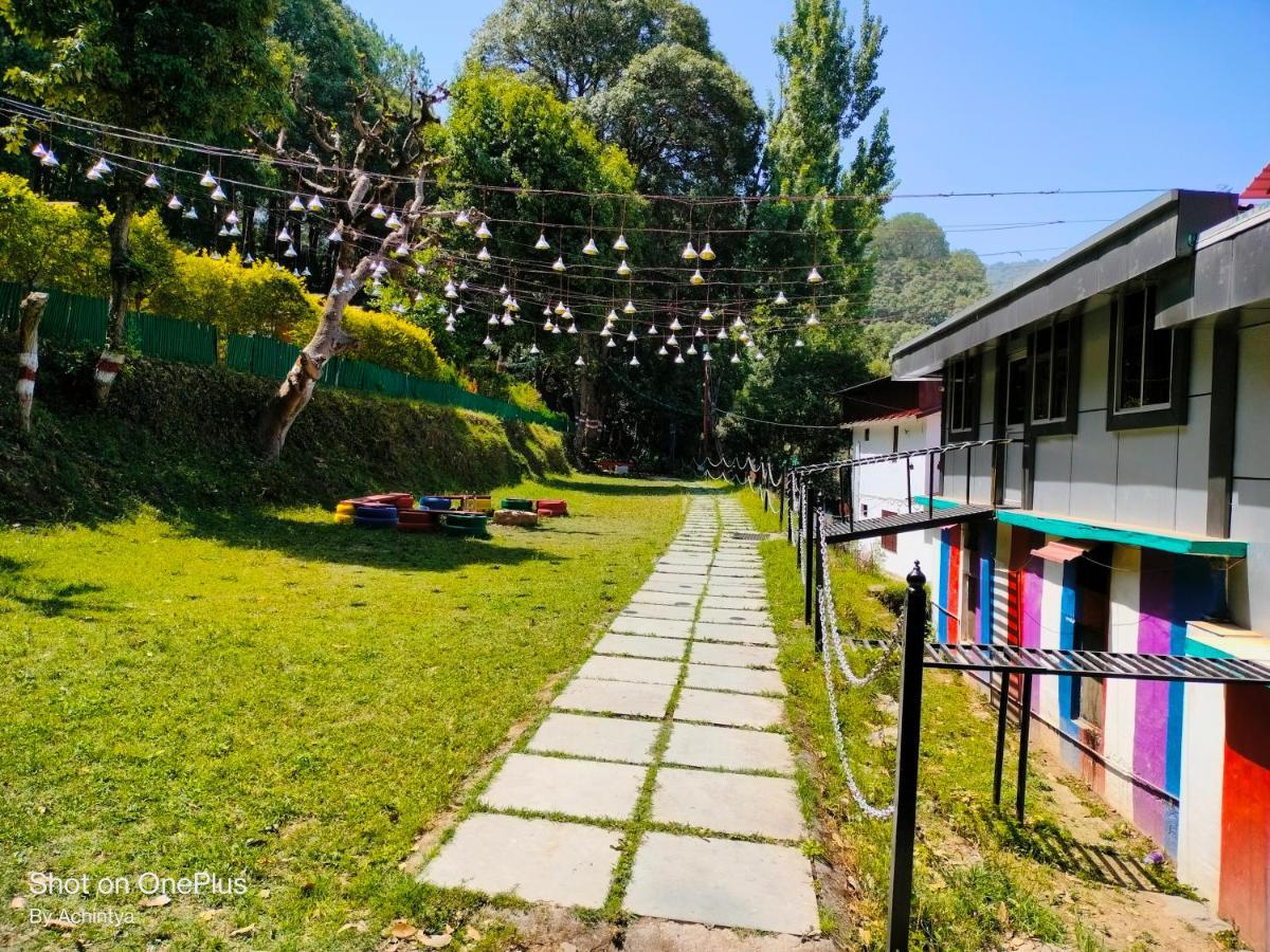 温莎小屋酒店 兰斯顿 外观 照片